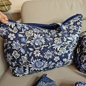 NEW Vera Bradley Navy Blue Tropic Tapestry Floral Quilted Tote
